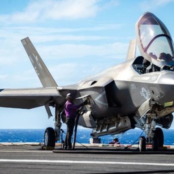 Vòi rửa bát màu Titan xoay 360 độ Hân Di